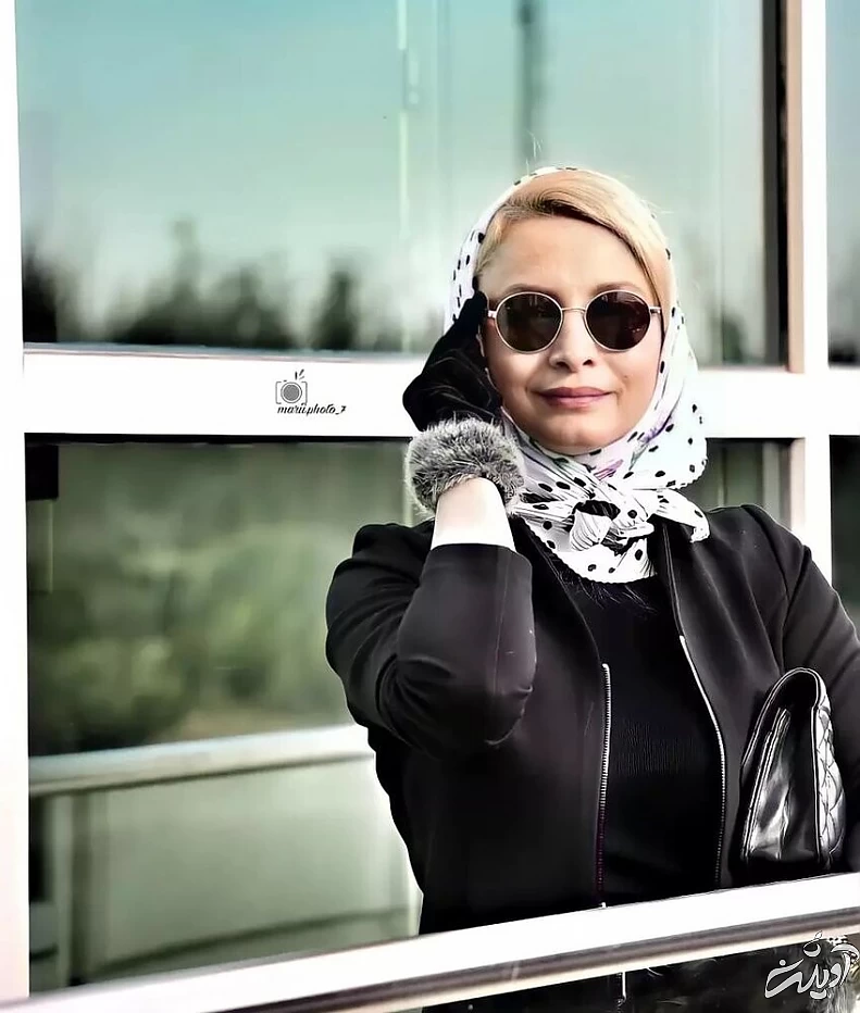 تیپ متفاوت بازیگر زن مشهور در جشنواره فجر ۱۴۰۰ پس از جدایی از همسرش / تصاویر